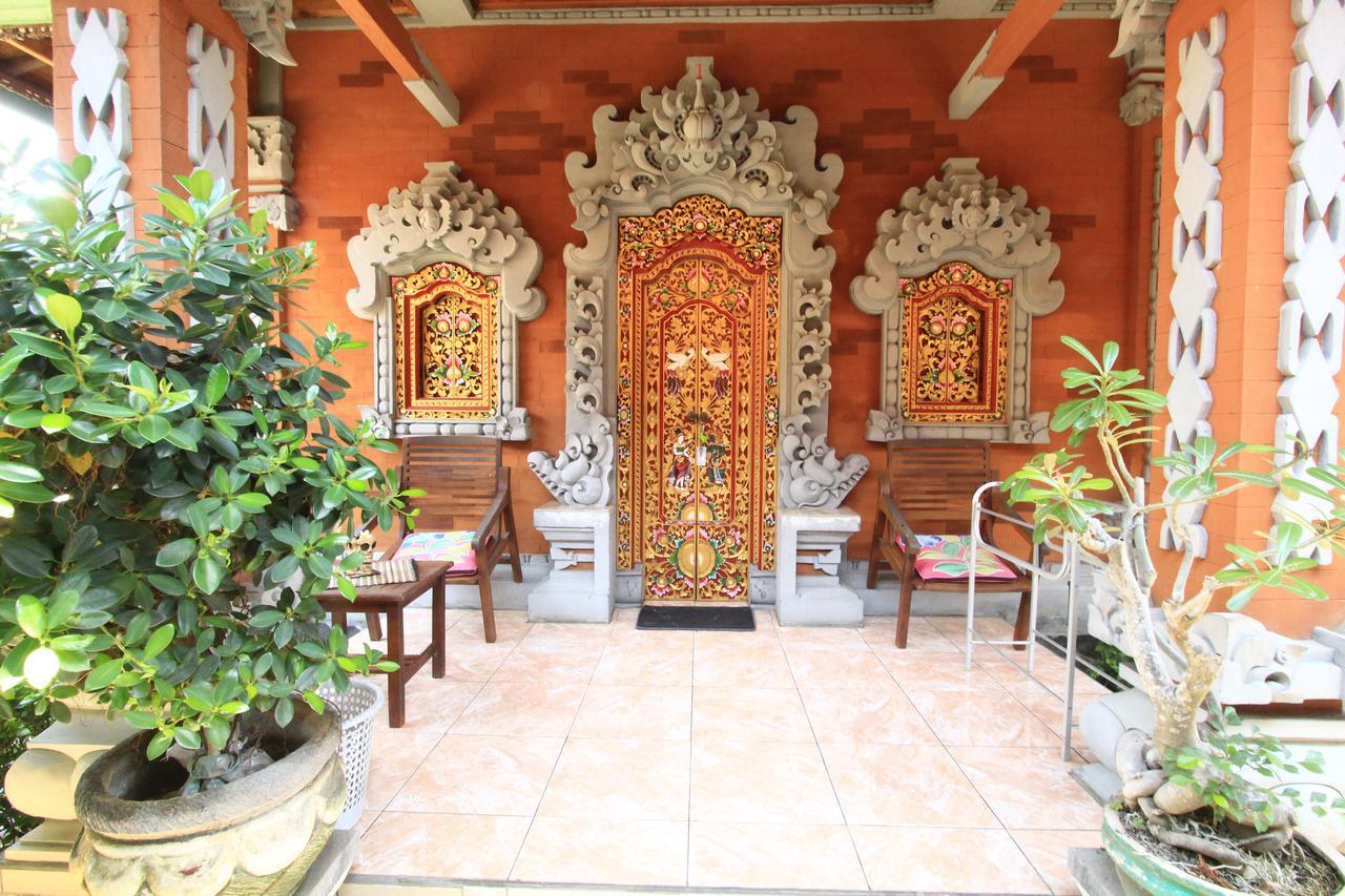 Hotel Pondok Wisata Elsa 2 Lovina Esterno foto